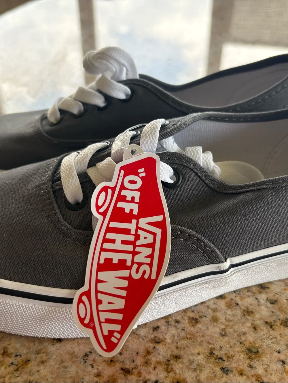 NWT Vans men’s 3.5/ women’s 5 Authentic Canvas Sneakers - Charcoal Gray
